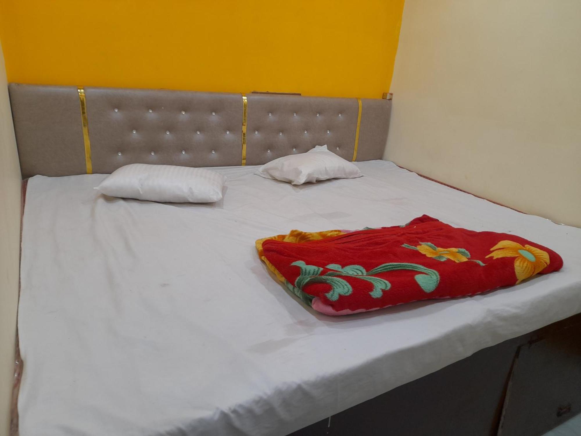 Hotel Maheshwari Palace Ujjain Eksteriør billede