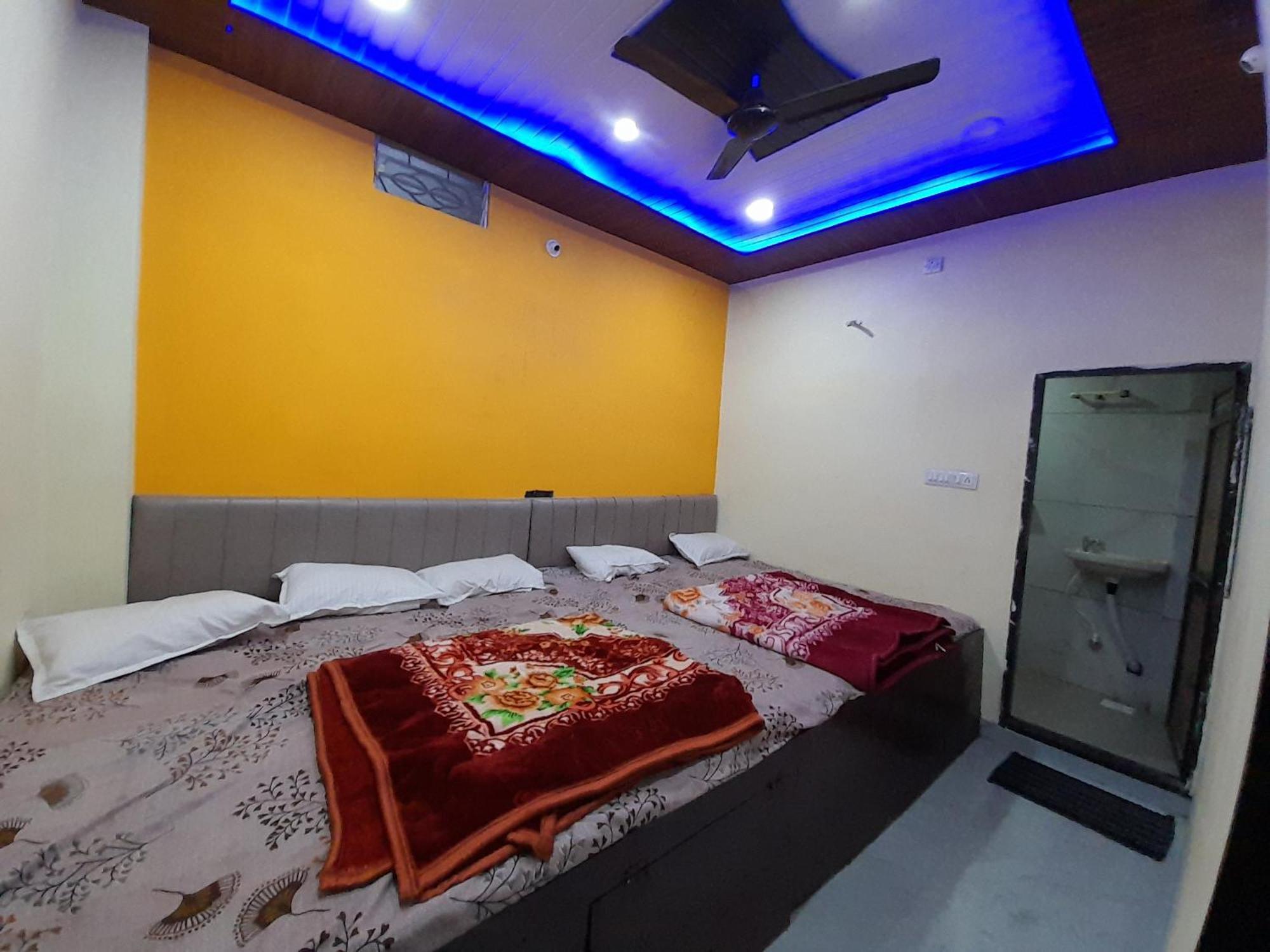 Hotel Maheshwari Palace Ujjain Eksteriør billede