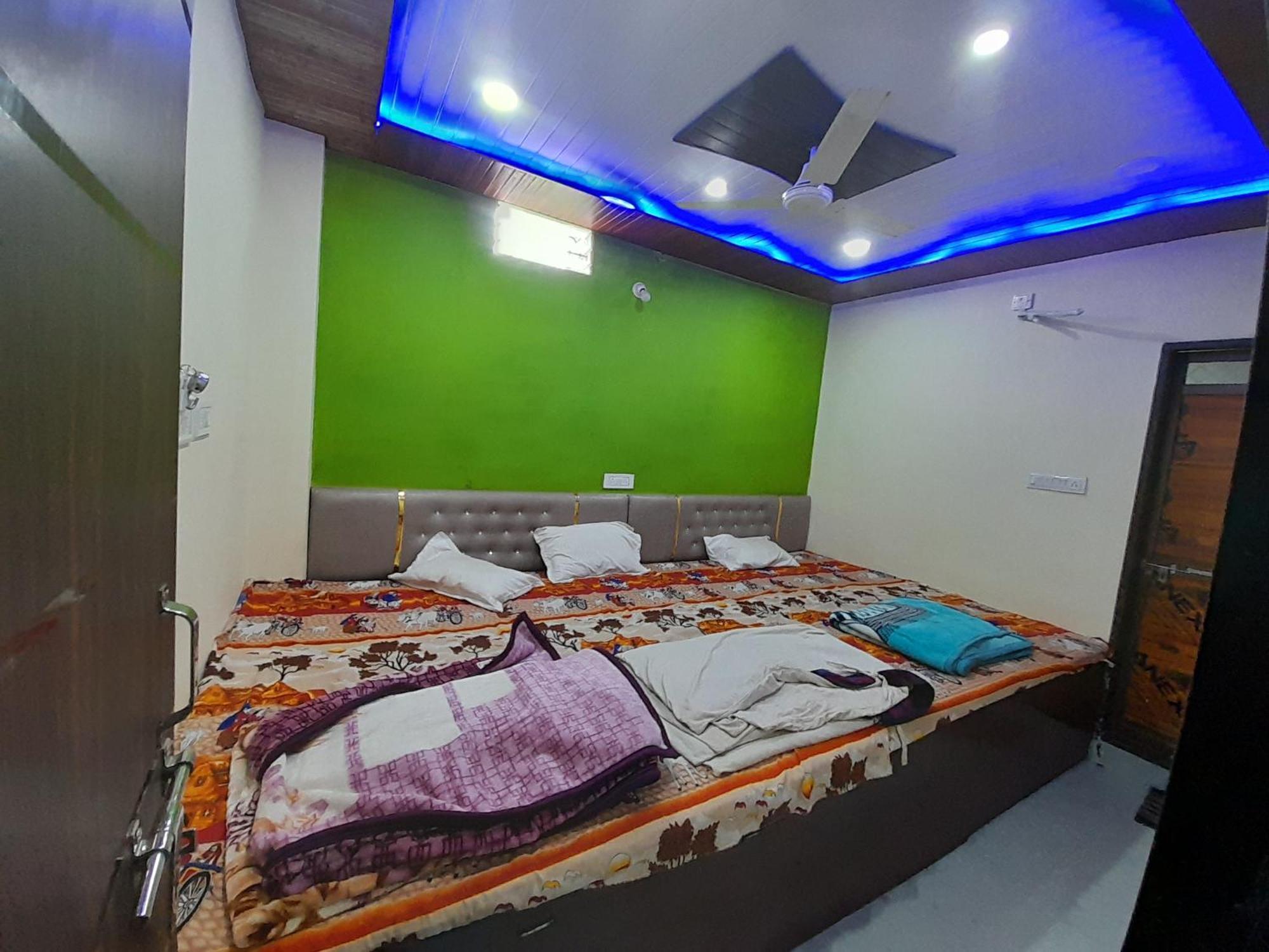 Hotel Maheshwari Palace Ujjain Eksteriør billede